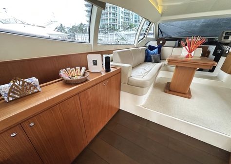 Ferretti Yachts 530 image