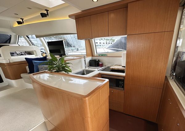 Ferretti Yachts 530 image