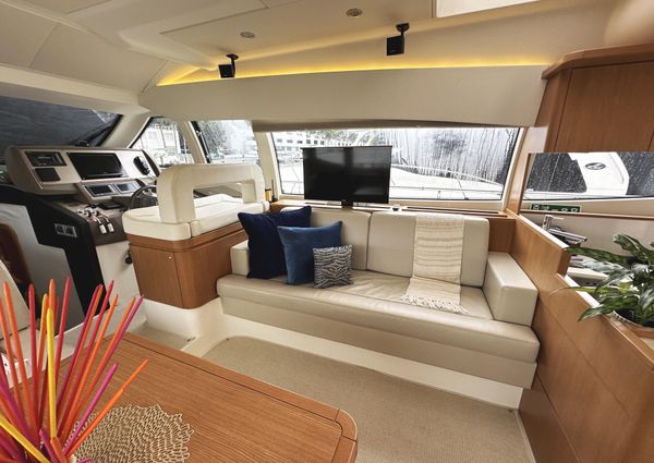 Ferretti Yachts 530 image