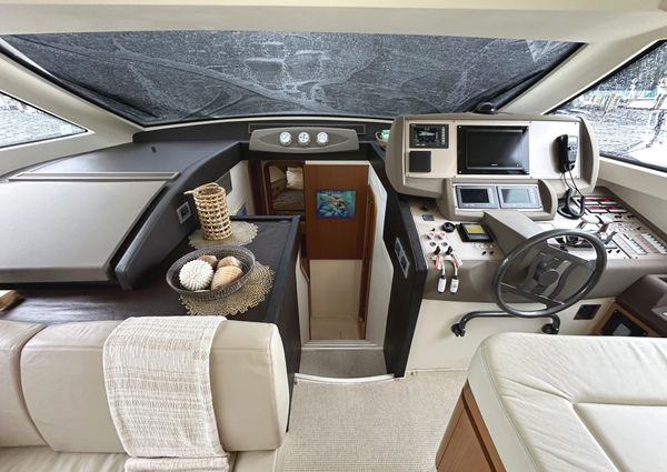 Ferretti Yachts 530 image