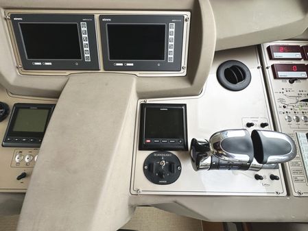 Ferretti Yachts 530 image