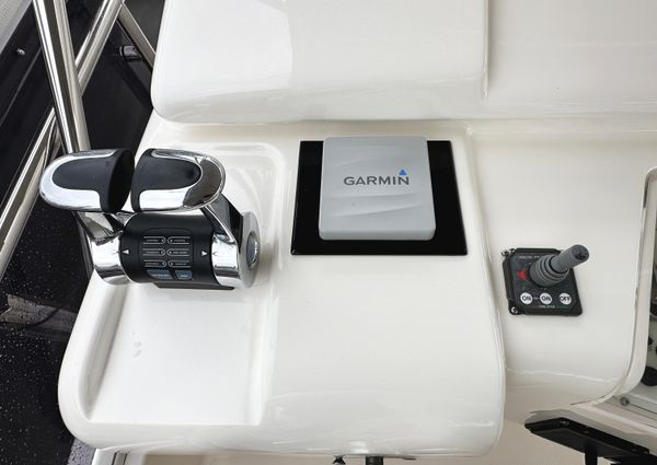 Ferretti Yachts 530 image