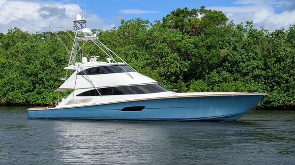 Viking 92 Enclosed Bridge