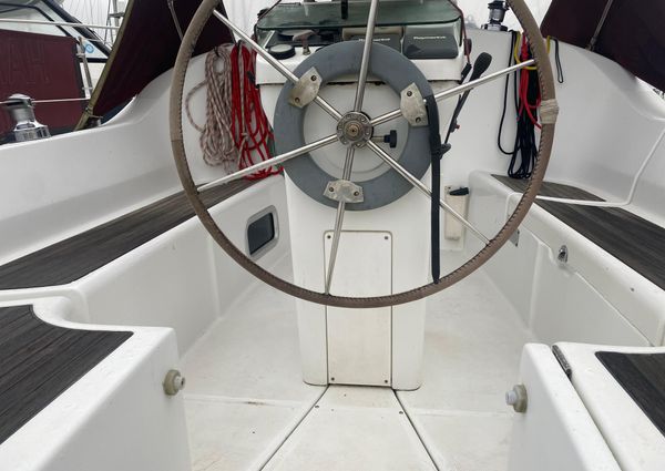 Beneteau OCEANIS-CLIPPER-311 image