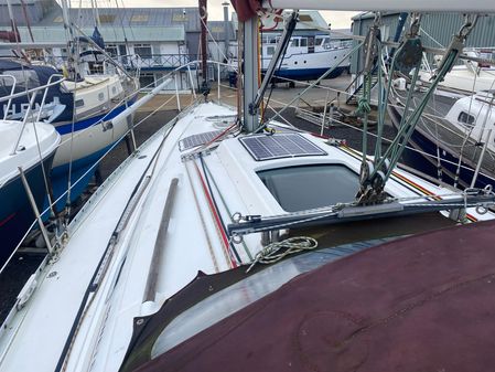 Beneteau OCEANIS-CLIPPER-311 image