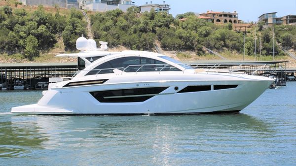 Cruisers Yachts 50 Cantius 