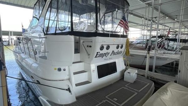Cruisers Yachts 4450 Express Motoryacht