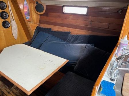 Custom Andrews 35 Sloop image