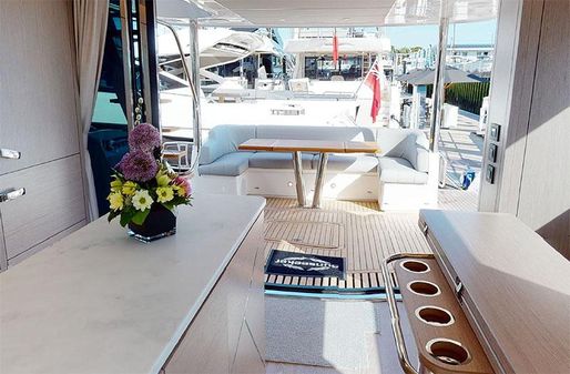 Sunseeker Manhattan 68 image