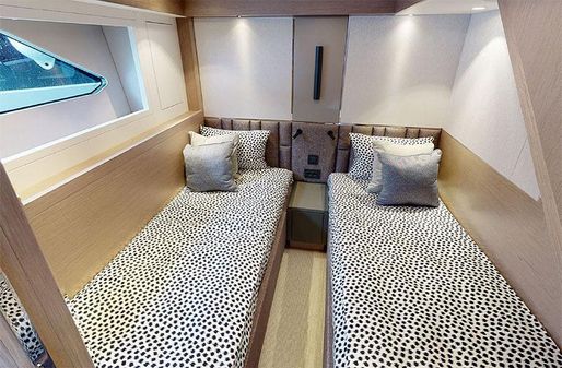 Sunseeker Manhattan 68 image