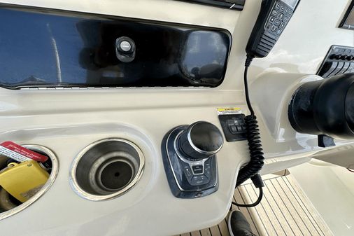 Boston Whaler 350 Outrage image