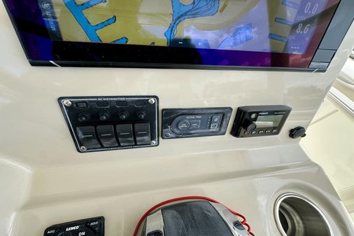 Boston Whaler 350 Outrage image