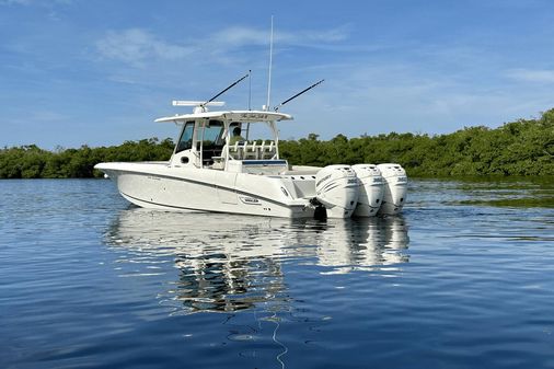 Boston Whaler 350 Outrage image