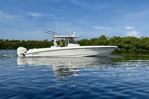 Boston Whaler 350 Outrage image