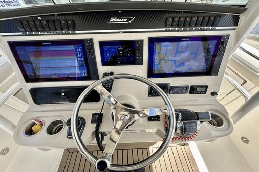 Boston Whaler 350 Outrage image