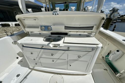 Boston Whaler 350 Outrage image