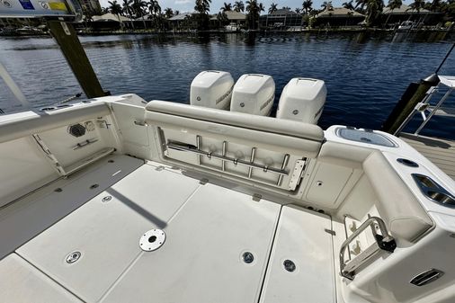 Boston Whaler 350 Outrage image