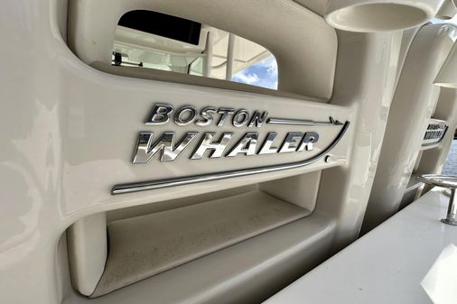 Boston Whaler 350 Outrage image