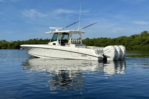 Boston Whaler 350 Outrage image