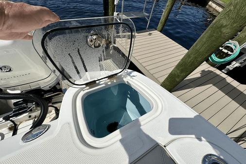 Boston Whaler 350 Outrage image