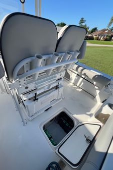 Sea-pro 219-CENTER-CONSOLE image