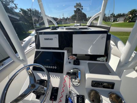 Sea-pro 219-CENTER-CONSOLE image