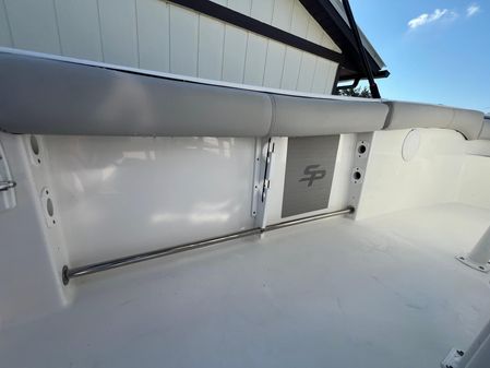 Sea-pro 219-CENTER-CONSOLE image