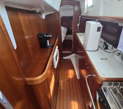 Beneteau 42CC Oceanis Clipper image