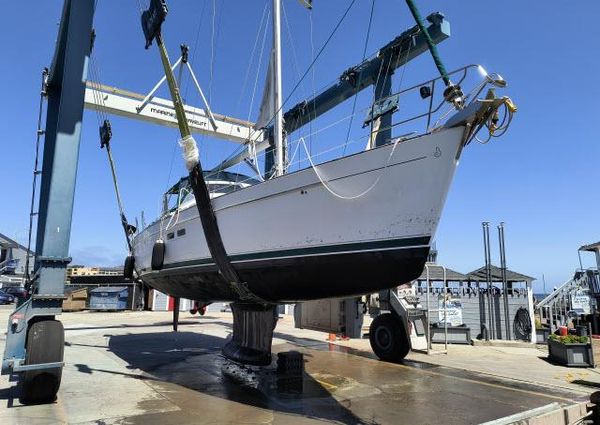 Beneteau 42CC Oceanis Clipper image