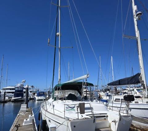 Beneteau 42CC Oceanis Clipper image