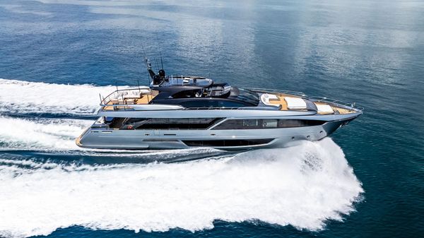 Riva 110' Dolcevita image