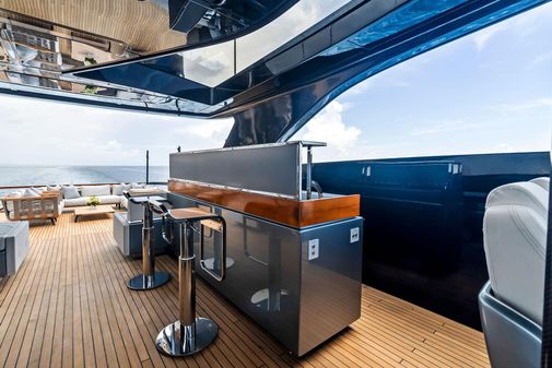 Riva 110' Dolcevita image