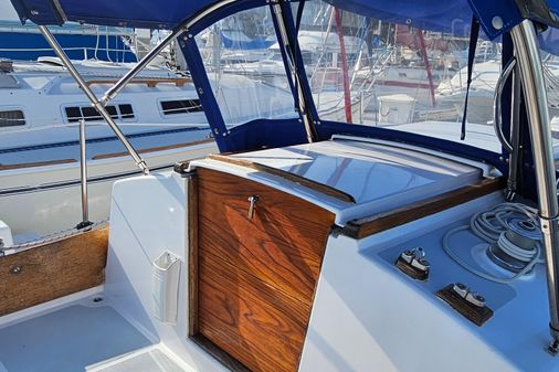 Cape Dory 28 Cutter image