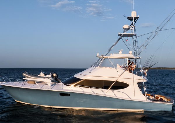 Hatteras 70 Convertible image