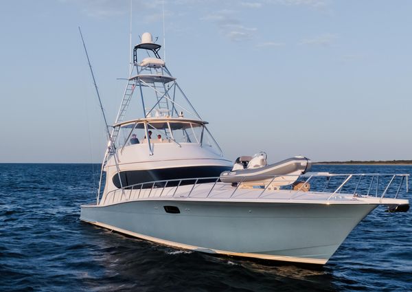 Hatteras 70 Convertible image