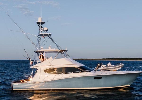 Hatteras 70 Convertible image