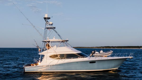 Hatteras 70 Convertible image