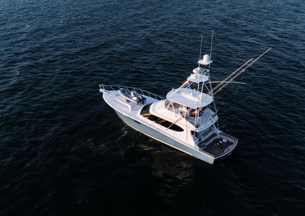 Hatteras 70 Convertible image