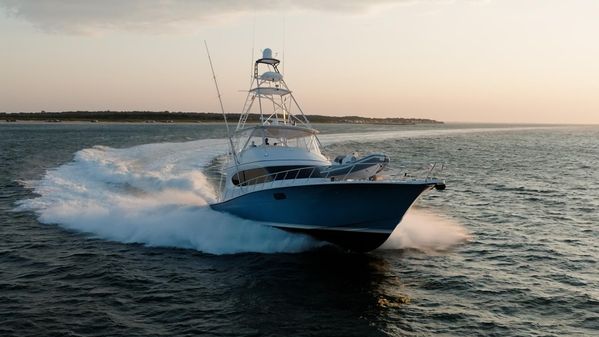 Hatteras 70 Convertible image