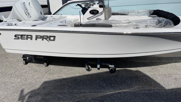 Sea Pro 172 Bay