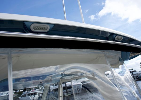 Boston Whaler 350 Realm image