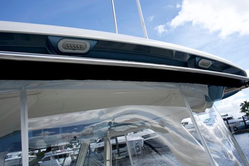 Boston Whaler 350 Realm image