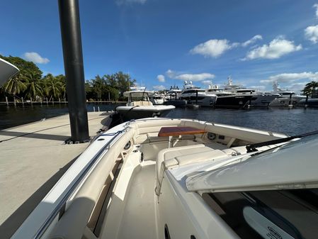 Boston Whaler 350 Realm image