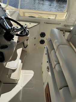 Boston Whaler 350 Realm image