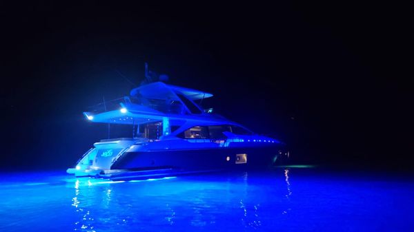 Azimut 72