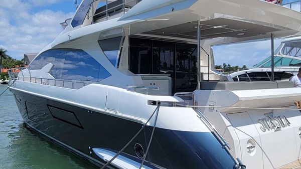 Azimut 72