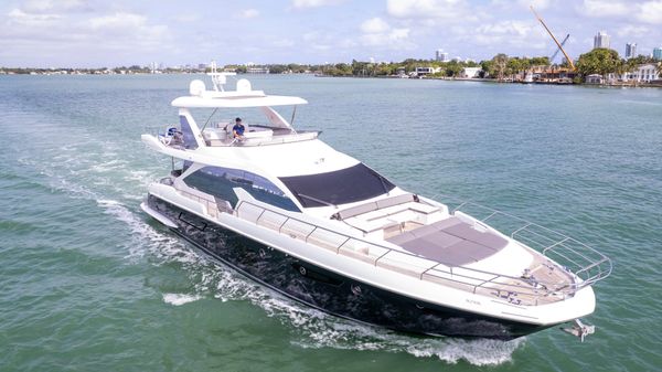 Azimut 72