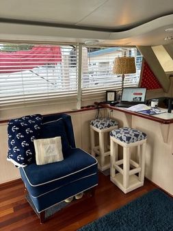 Tiara Yachts 43 image