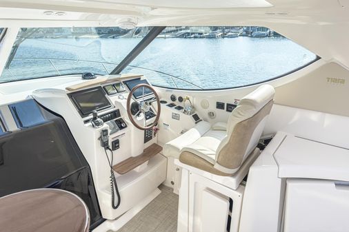 Tiara-yachts 3900-SOVRAN image