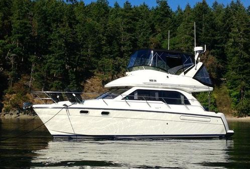 Bayliner 3488-FLYBRIDGE-SEDAN image